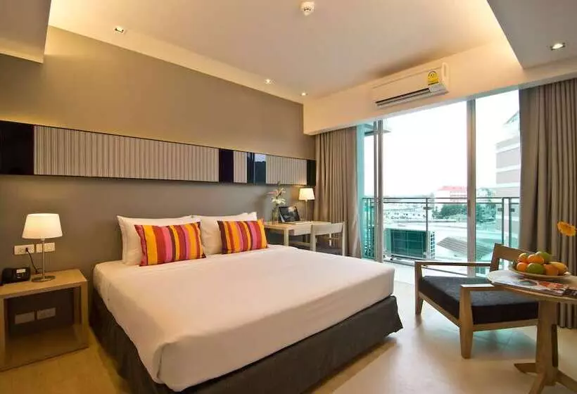 酒店 The Sun Xclusive