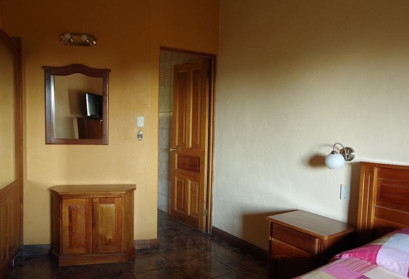 فندق Villa Zurquí