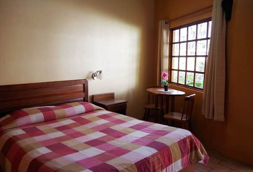 فندق Villa Zurquí