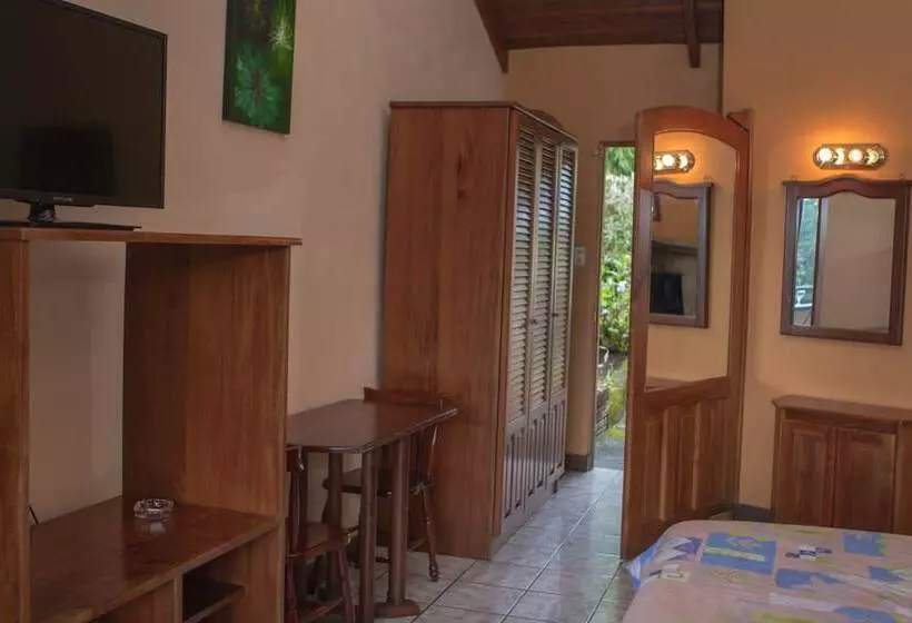 فندق Villa Zurquí