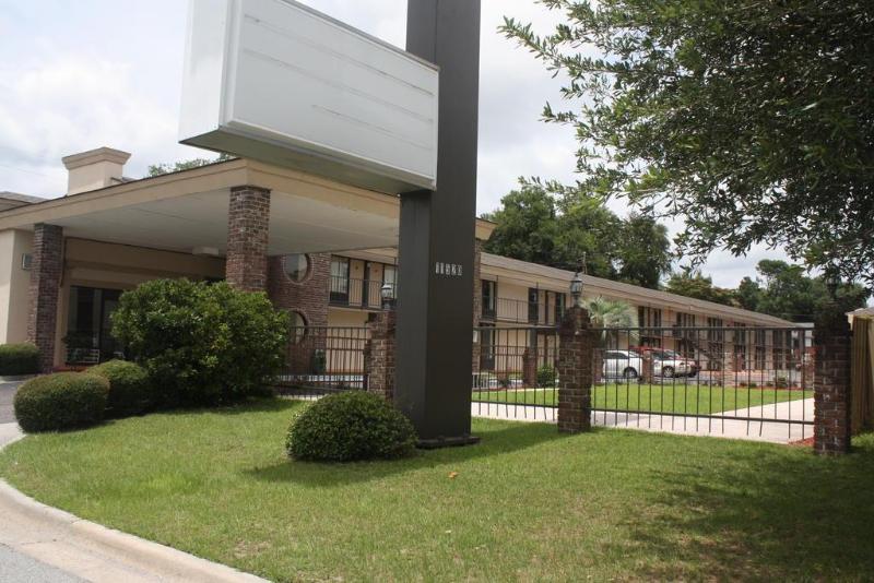 فندق على الطريق Gateway Inn Savannah