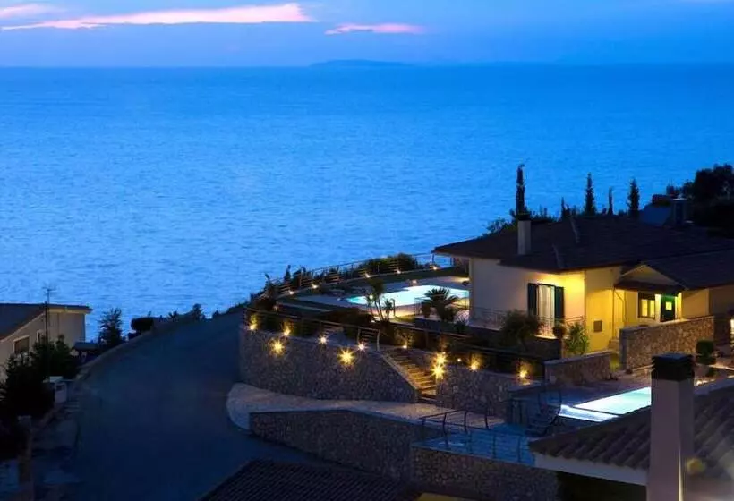 Pantheon Villas