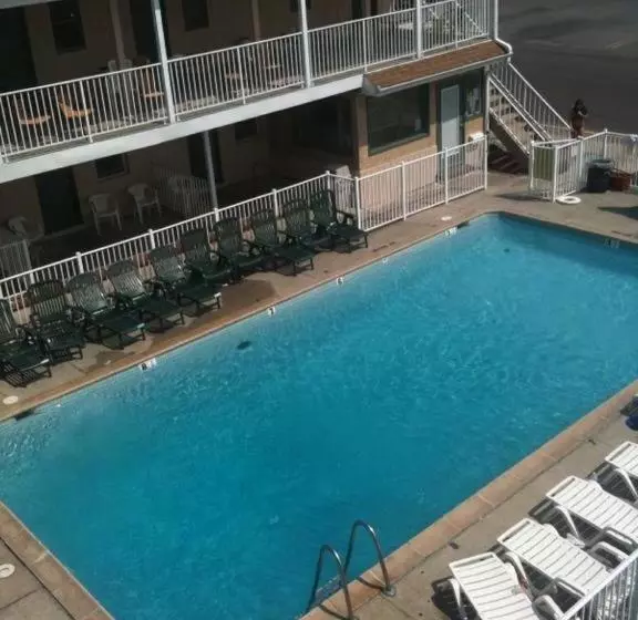 Belmont Motel
