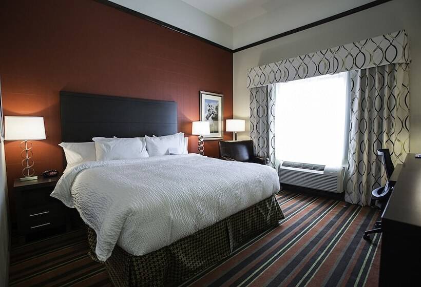 Fairfield Inn & Suites By Marriott Moscow