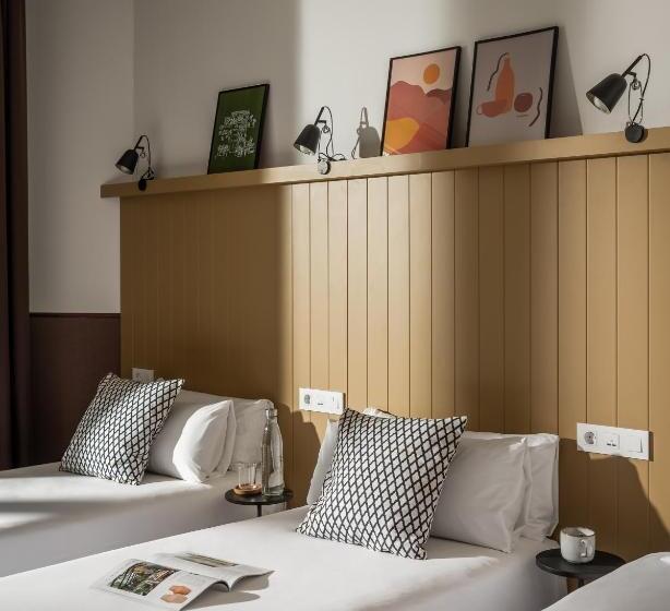 مسافرخانه Bypillow Ramblas