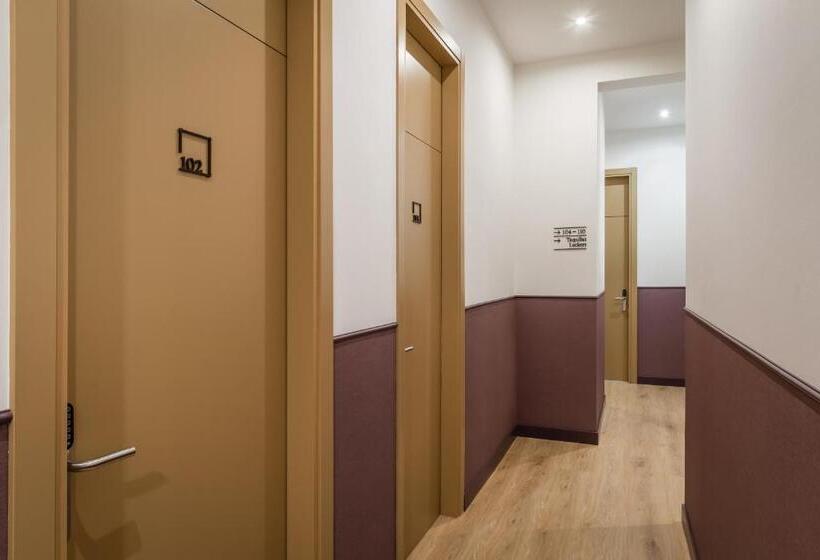 مسافرخانه Bypillow Ramblas