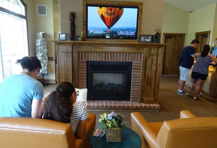 فندق Birdinhand Family Inn