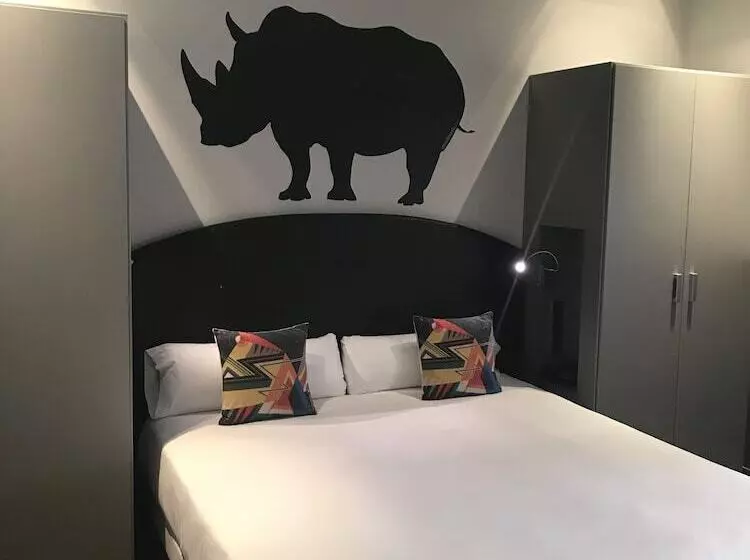 Отель Chic & Basic Zoo