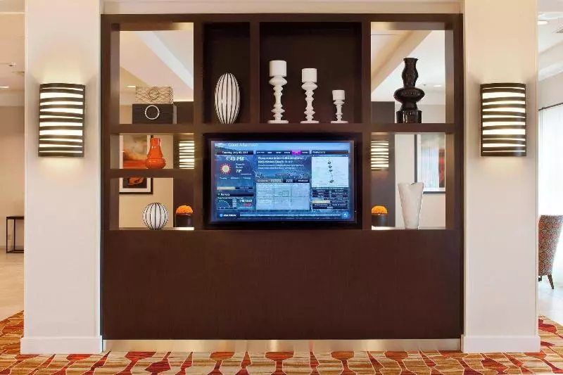 Отель Courtyard By Marriott Pueblo