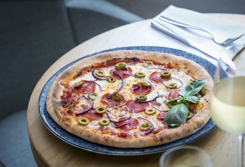 Hotel Hampton By Hilton Amsterdam Airport Schiphol