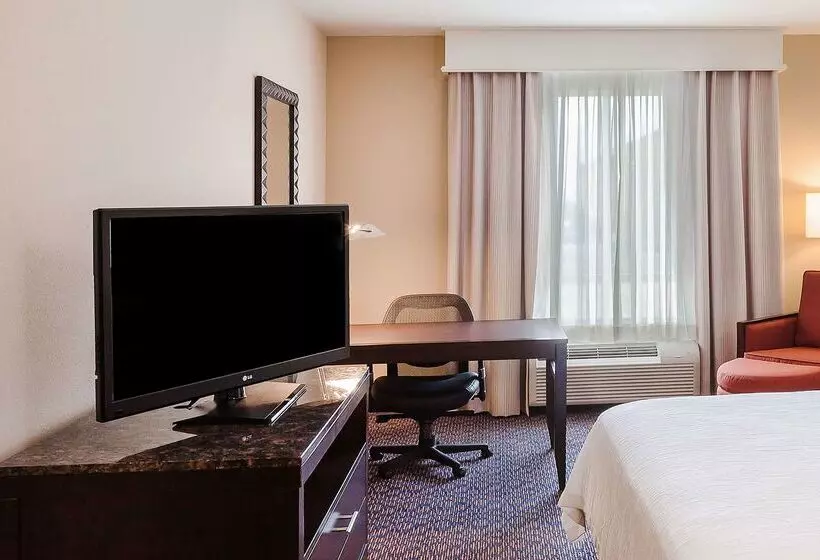 בית מלון כפרי Hilton Garden Inn Midland