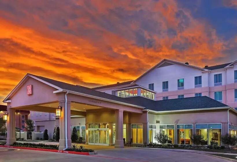 בית מלון כפרי Hilton Garden Inn Midland