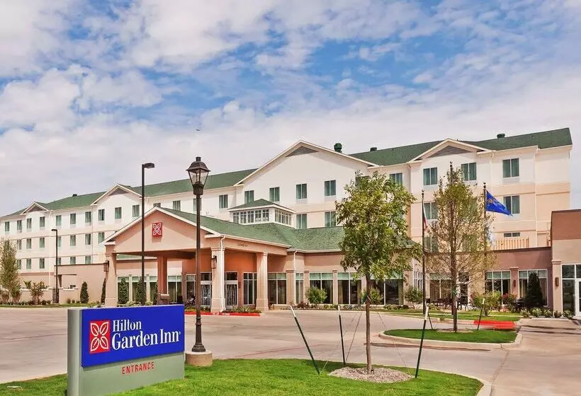 בית מלון כפרי Hilton Garden Inn Midland