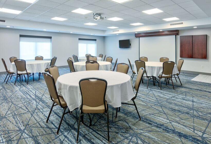 Holiday Inn Express Hotel & Suites Shakopee, An Ihg