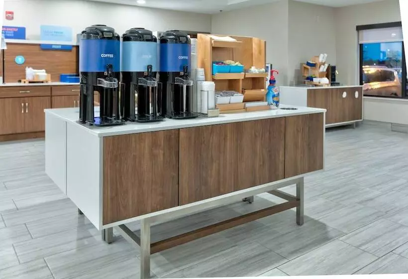 Holiday Inn Express Hotel & Suites Shakopee, An Ihg