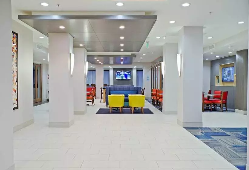 ホテル Holiday Inn Express & Suites   Phoenix North   Scottsdale, An Ihg