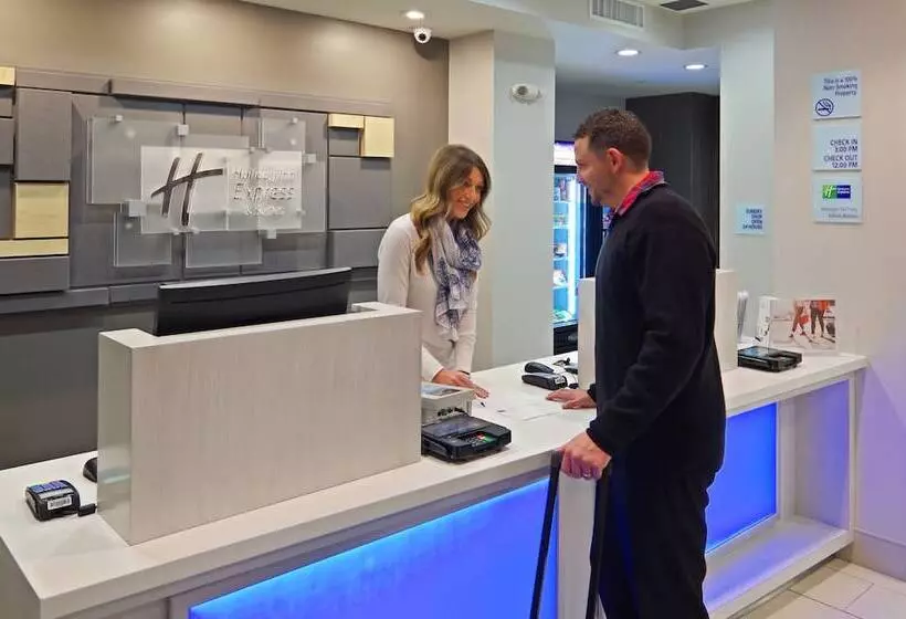ホテル Holiday Inn Express & Suites   Phoenix North   Scottsdale, An Ihg