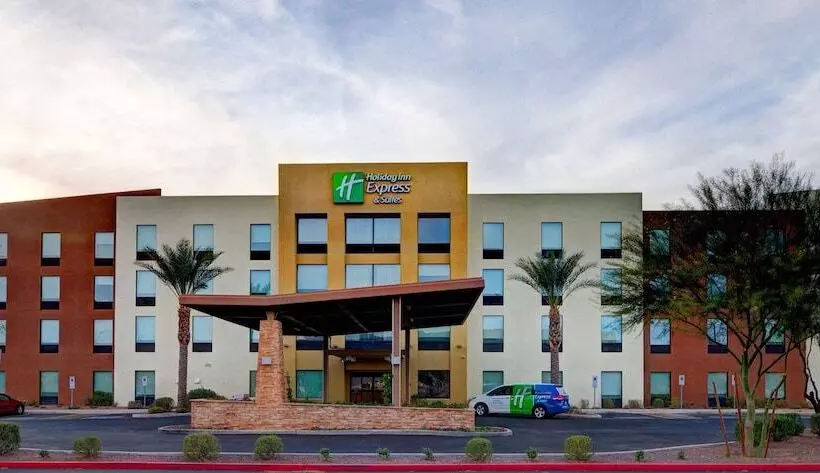 ホテル Holiday Inn Express & Suites   Phoenix North   Scottsdale, An Ihg