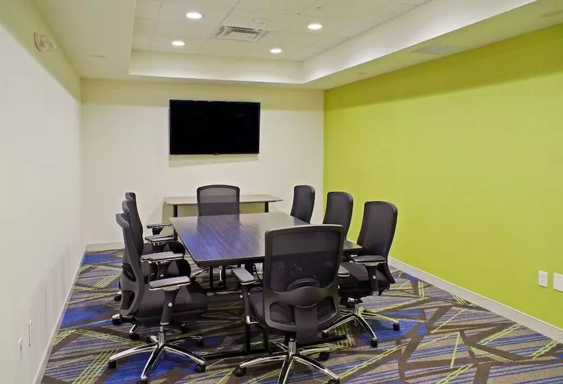 ホテル Holiday Inn Express & Suites   Phoenix North   Scottsdale, An Ihg