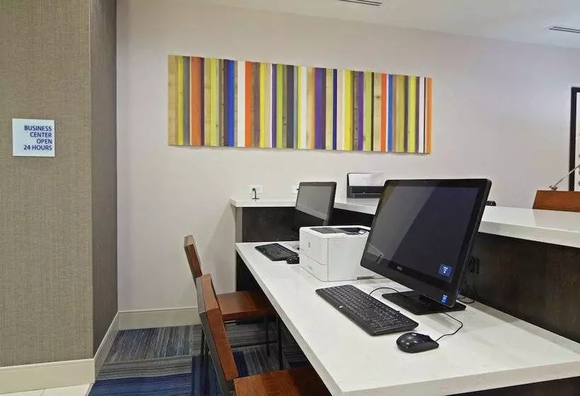 ホテル Holiday Inn Express & Suites   Phoenix North   Scottsdale, An Ihg