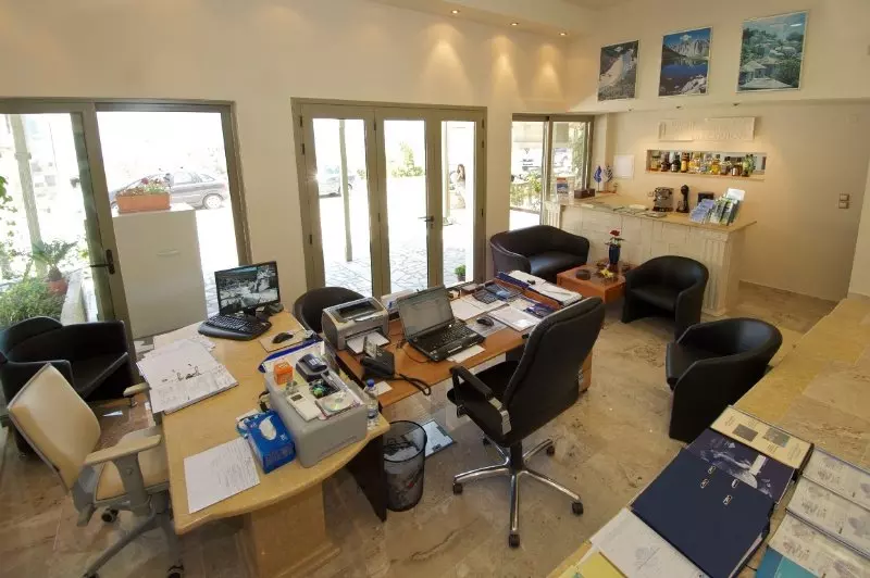 Hôtel Makis Apartments