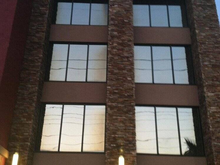 Marble Waters Hotel & Suites, Trademark By Wyndham