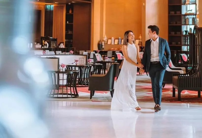 Отель Marriott Bangkok Sukhumvit