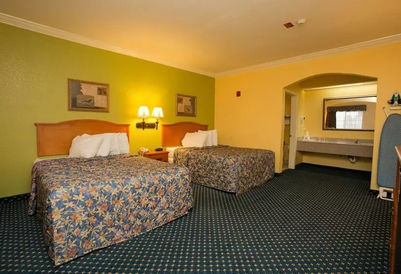 酒店 Memorylane Inn & Suites