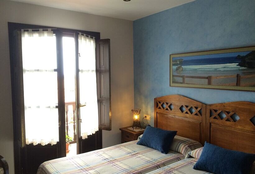 田舎風ホテル El Texeu