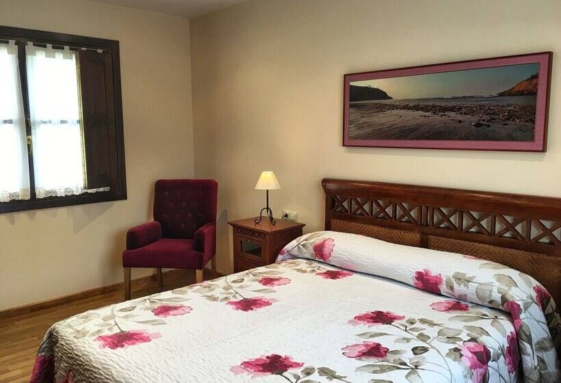 田舎風ホテル El Texeu