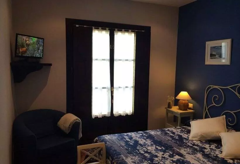 田舎風ホテル El Texeu