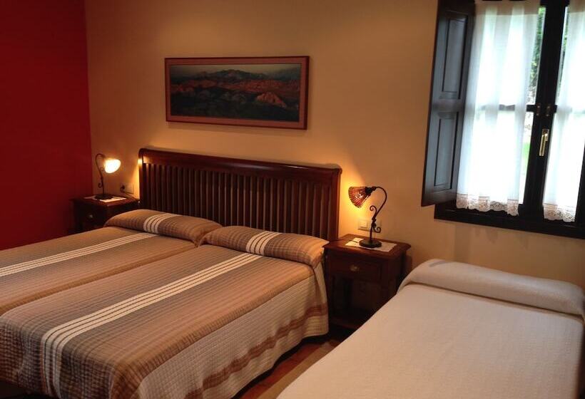 田舎風ホテル El Texeu