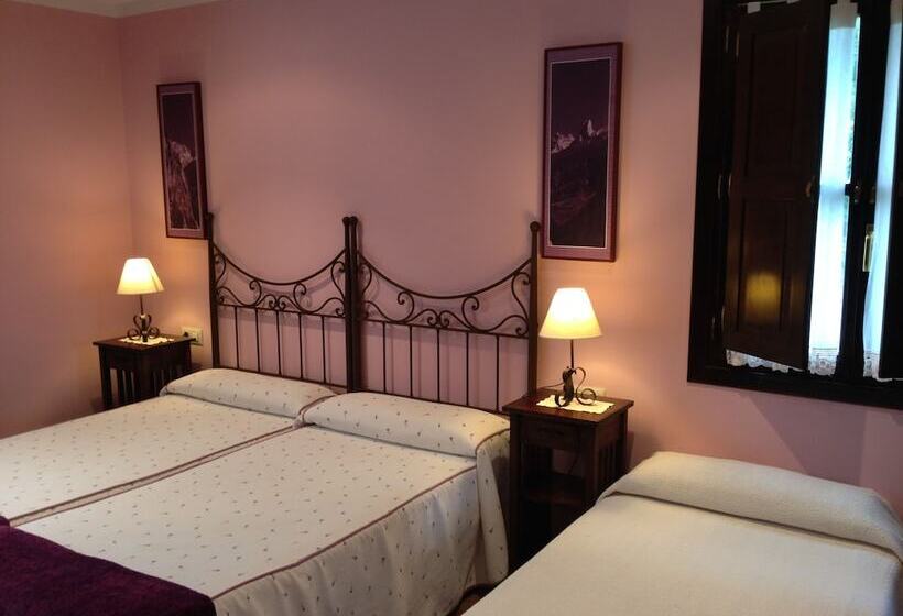 田舎風ホテル El Texeu