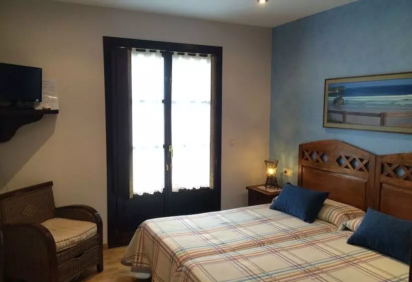 田舎風ホテル El Texeu