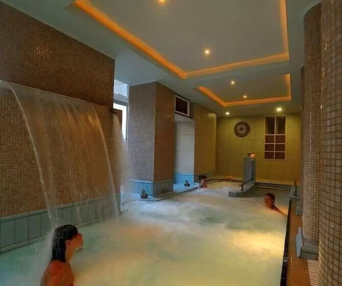 فندق & Spa Kentrikon