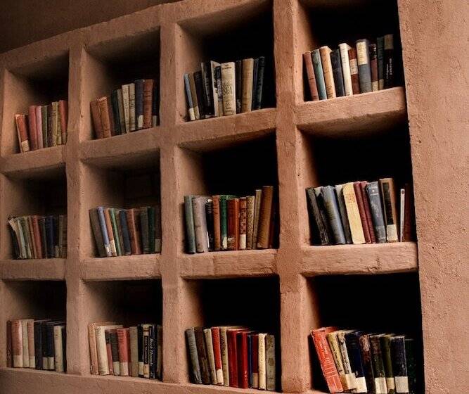 فندق Terrantai Lodge