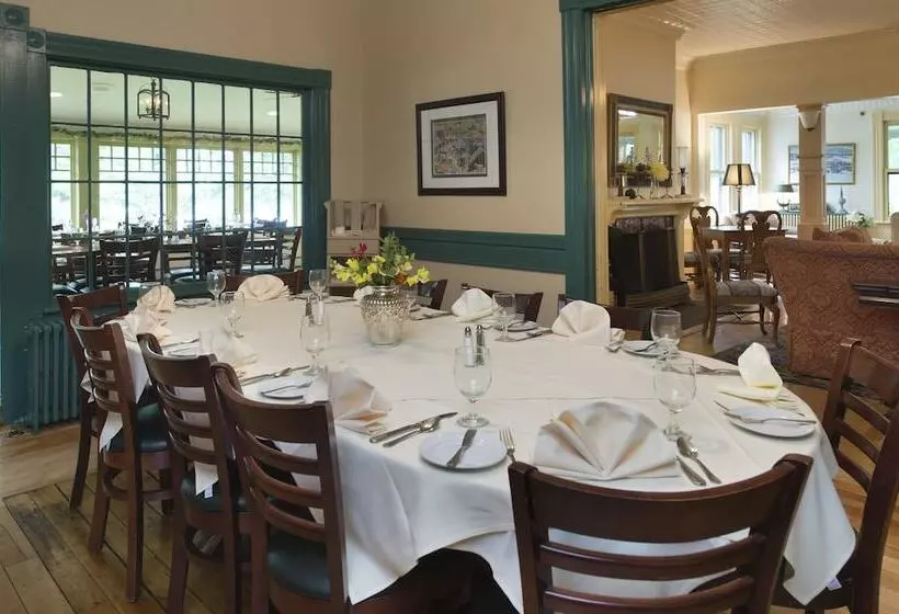 ホテル The Norwich Inn