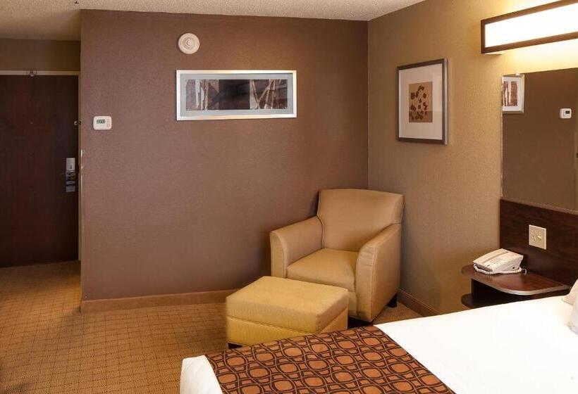 Microtel Inn & Suites By Wyndham St Clairsville   Wheeling