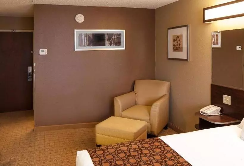 Microtel Inn & Suites By Wyndham St Clairsville   Wheeling