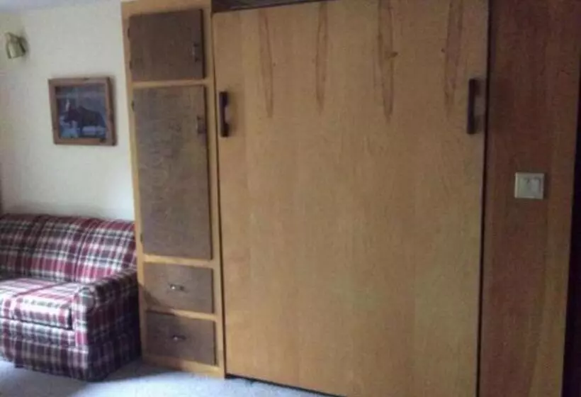 渡假胜地 Evergreen Valley Inn