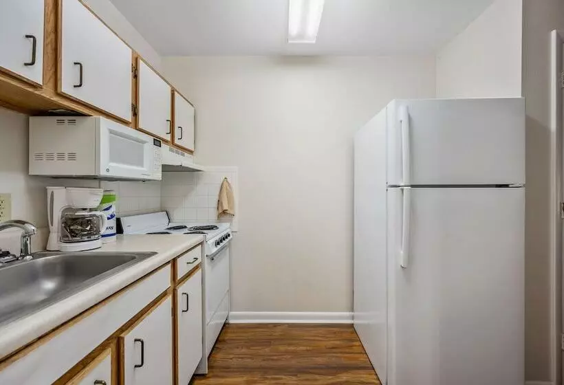 Affordable Suites Rocky Mount
