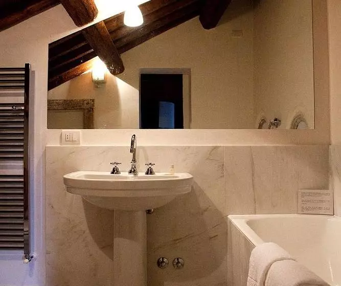 Palazzo Contarini Della Porta Di Ferro