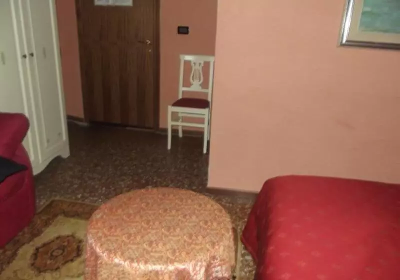 ベッドアンドブレックファースト Alloggi Serena