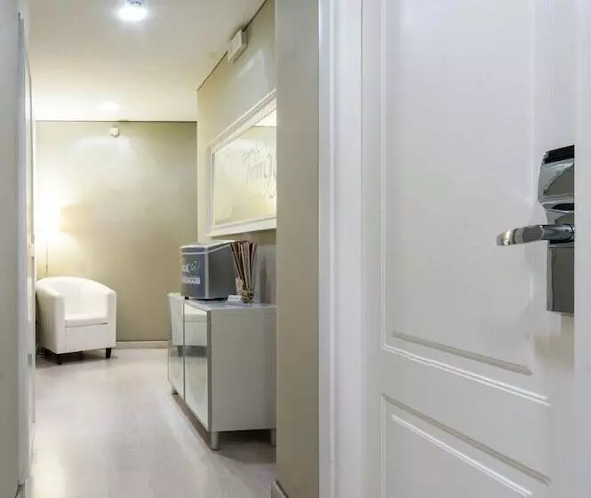 تختخواب و صبحانه Relais Trevi 95 Boutique