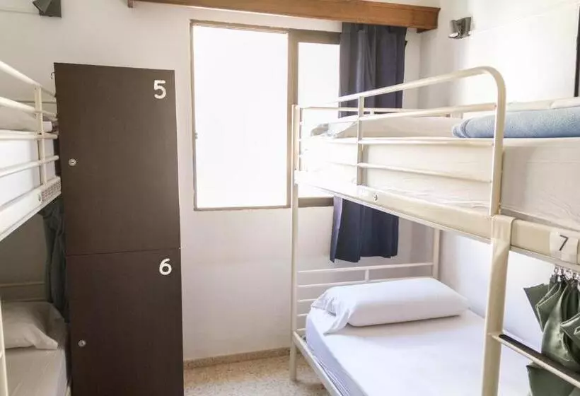 Casa Grande Surf Hostel