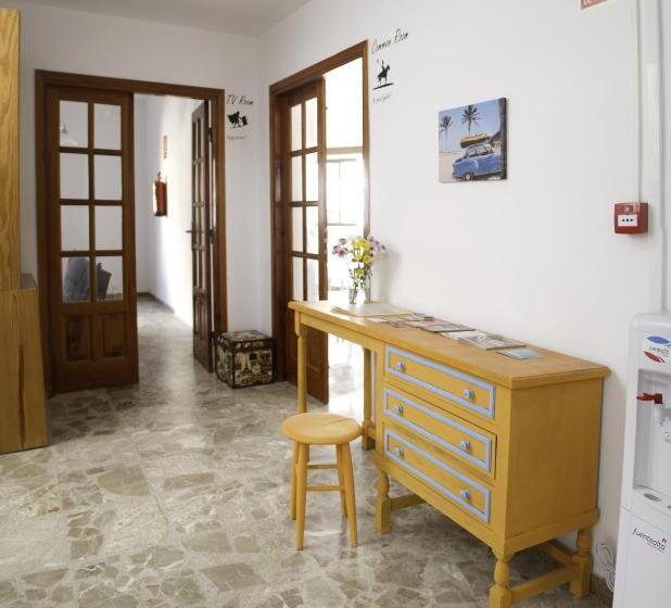 Casa Grande Surf Hostel