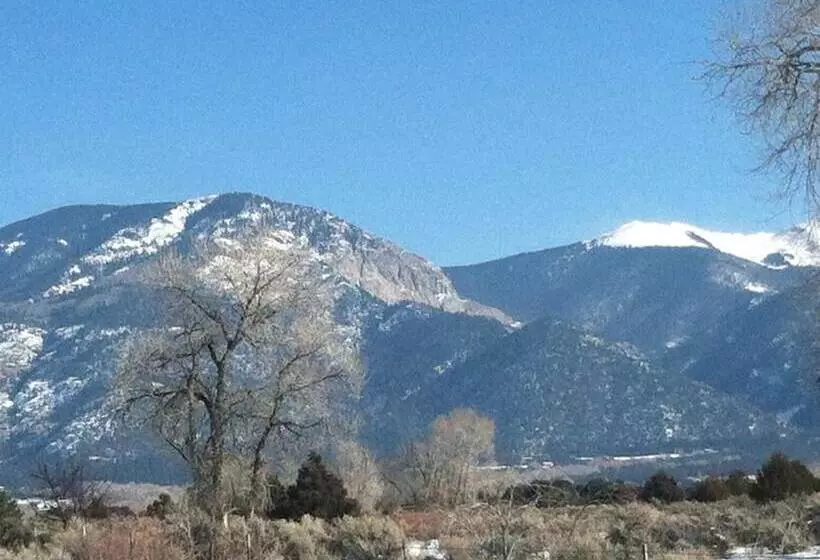 酒店 Amizette Inn And Restaurant