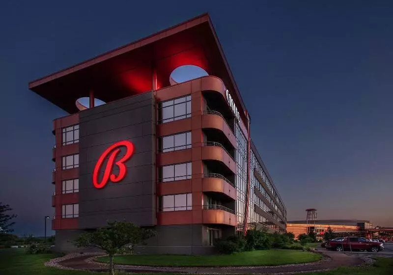 Отель Bally S Quad Cities Casino &