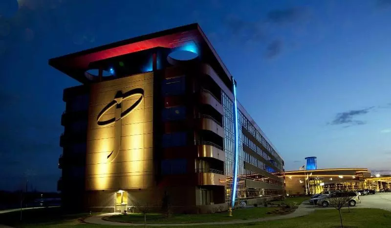 Отель Bally S Quad Cities Casino &