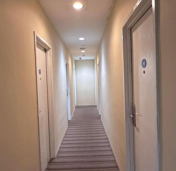 酒店 Bangi Business